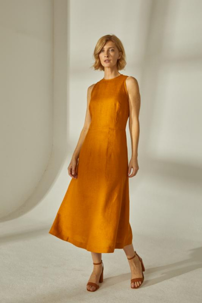 Льняное платье А-силуэта