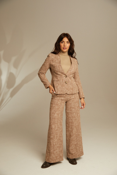 Расклешенные брюки 