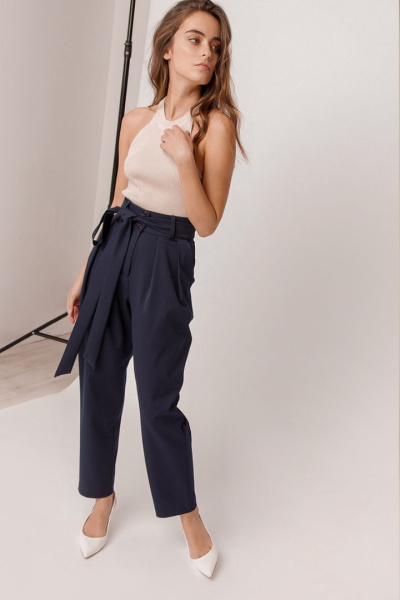 Брюки на высокой посадке