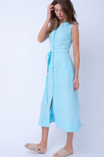 Приталенное платье изо льна