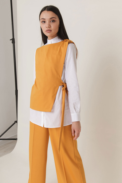 Жилет на завязках