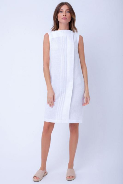 Льняное платье прямого силуэта
