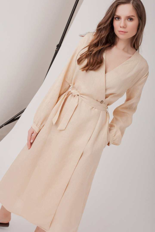 Платье изо льна на запах