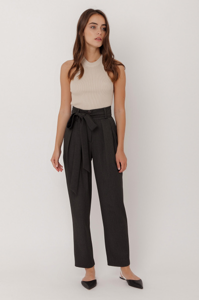 Брюки на высокой посадке