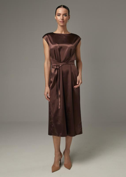 Платье из атласа