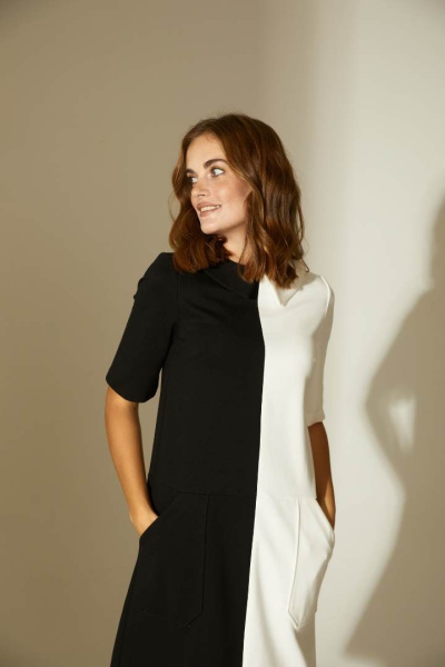 Двуцветное платье с карманами