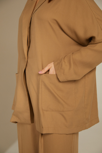 Костюм свободного кроя