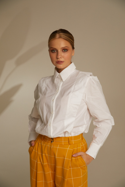 Рубашка с декоративными деталями