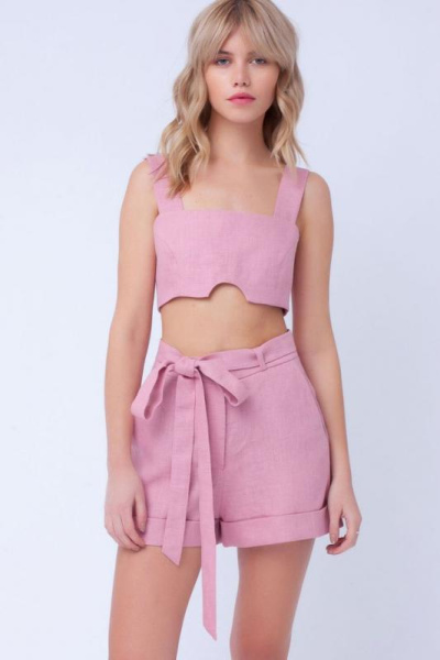 Топ и шорты изо льна