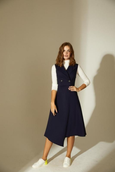 Платье с английским воротником