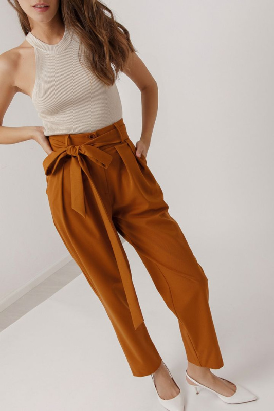 Брюки на высокой посадке