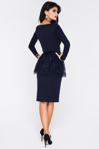 Платье с кружевной баской 