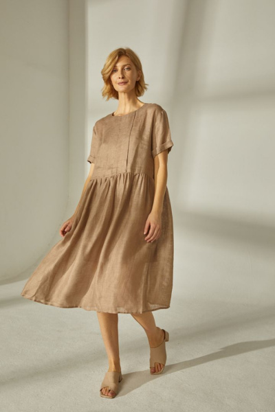 Льняное платье свободного кроя