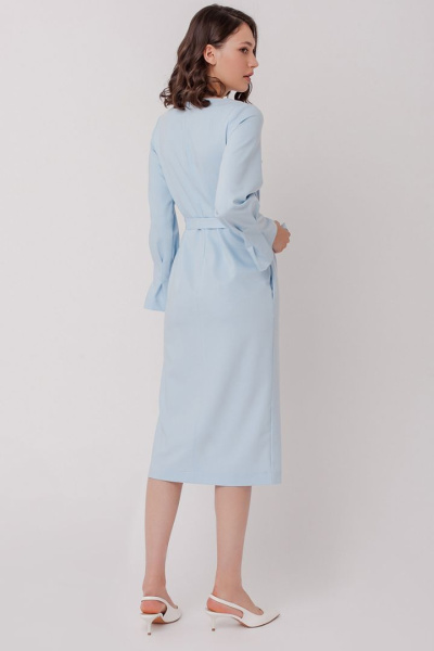 Приталенное платье