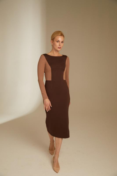 Платье с графичными вставками