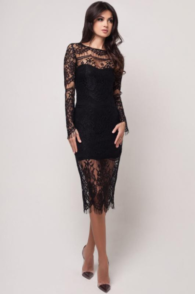 Вечернее платье с кружевом