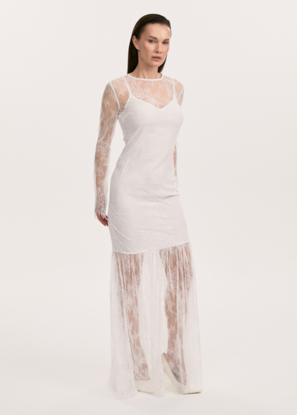 Кружевное платье в пол