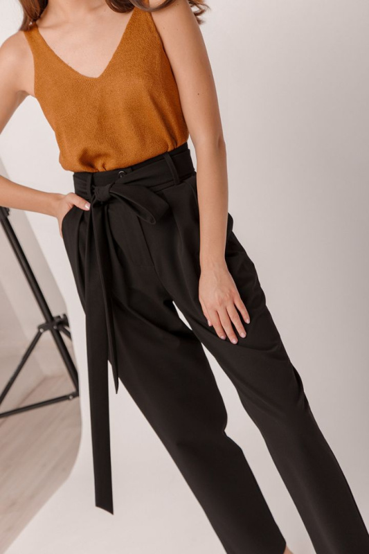 Брюки на высокой посадке