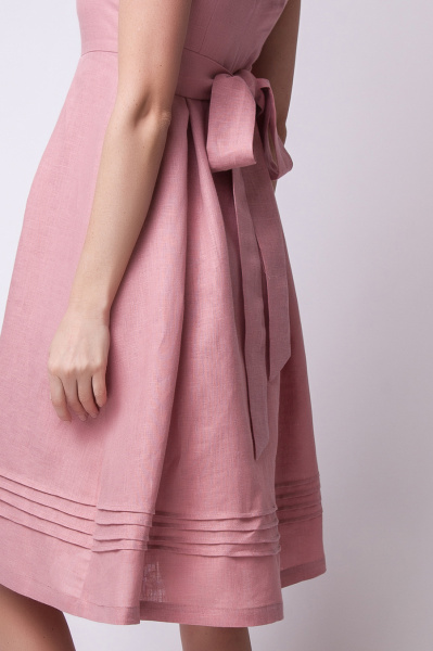 Платье изо льна А-силуэта