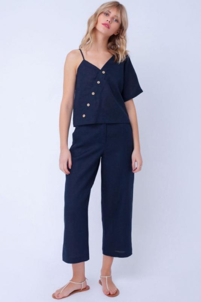 Укороченные брюки изо льна