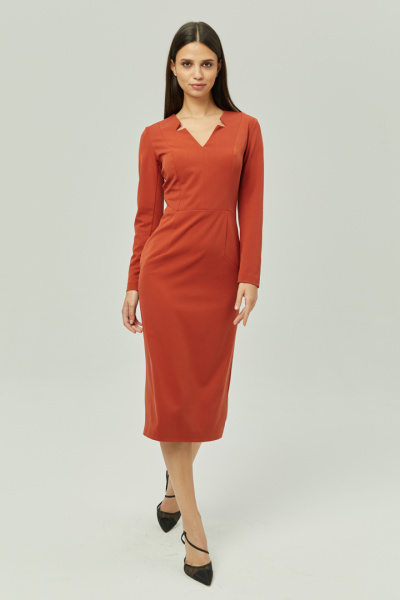 Платье с V-образным вырезом Платье с V-образным вырезом