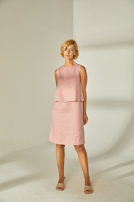 Льняное платье свободного кроя