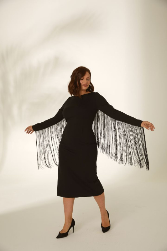 Коктейльное платье с бахромой Коктейльное платье с бахромой